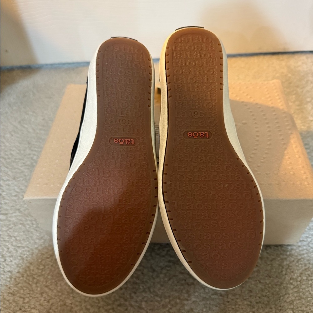 Taos Court slip-on sneaker - Picture 5 of 9